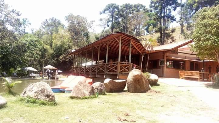 Pousada E Restaurante Recanto Do Pico Санту-Антоніу-ду-Піннял Екстер'єр фото